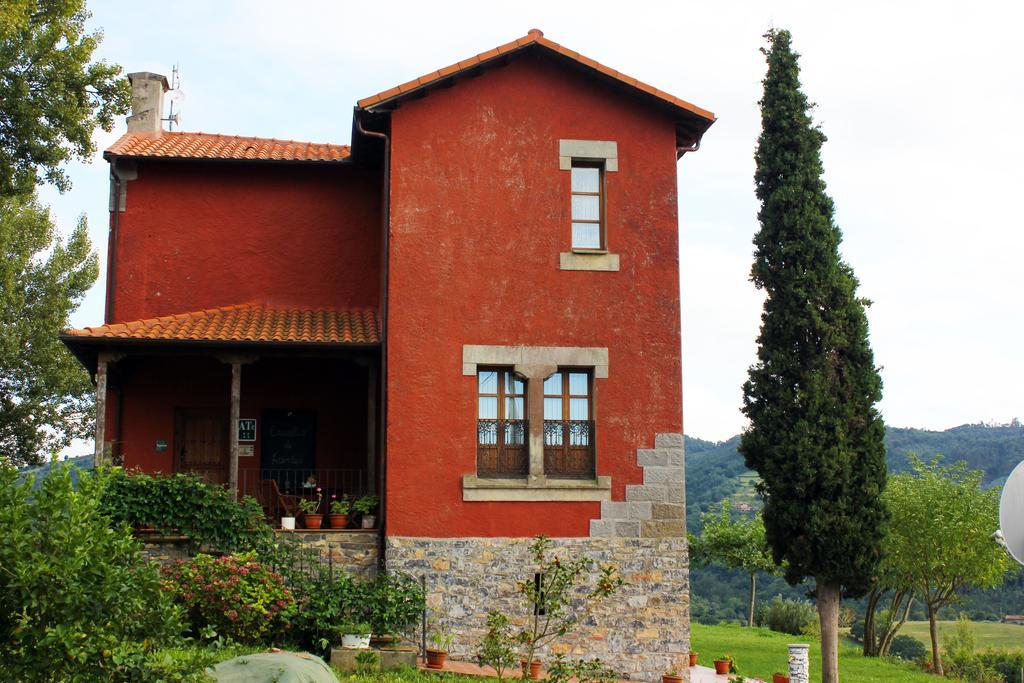 Escuelas De Fuentes Villaviciosa  Buitenkant foto